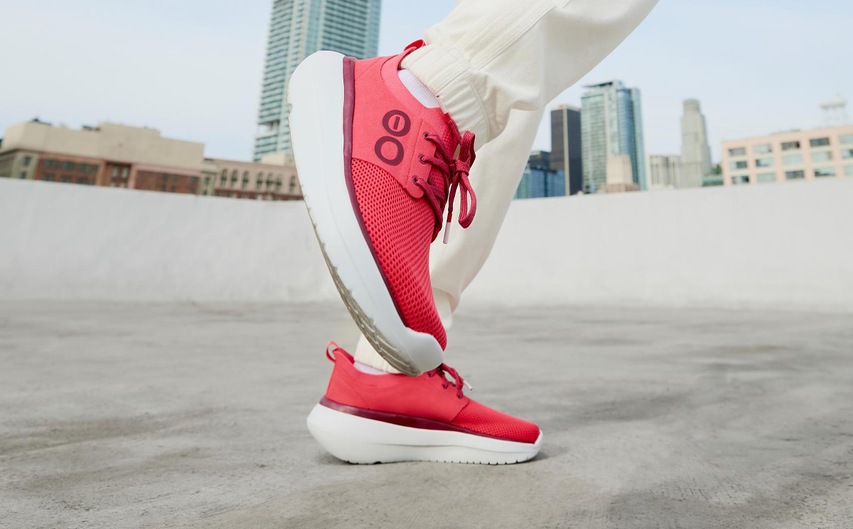 Women's OOmy Stride - Neon Berry (FINAL SALE) - Image 10